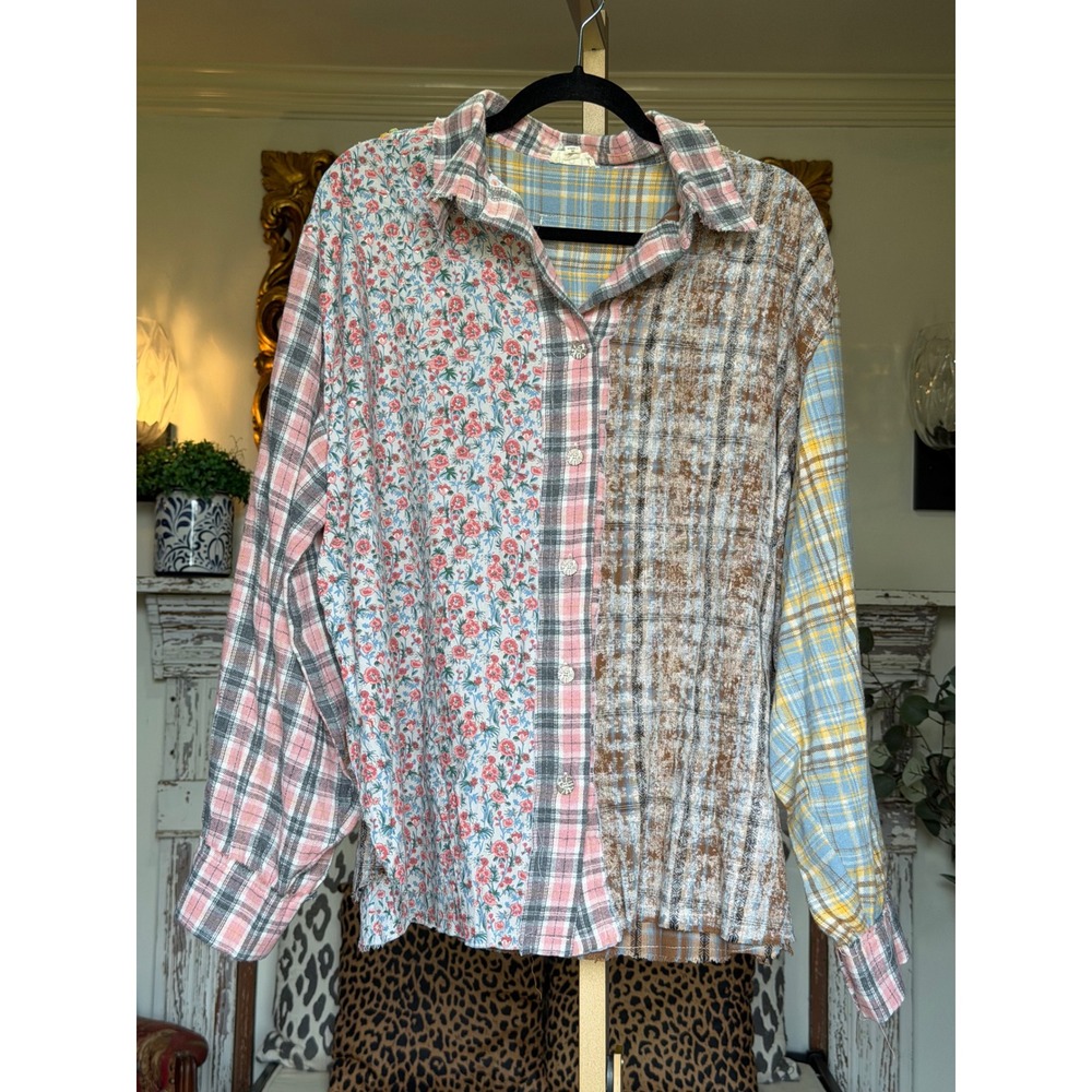 POL Patchwork Floral Plaid Button Down Shirt GWT508 Mixed Media Boho Top M